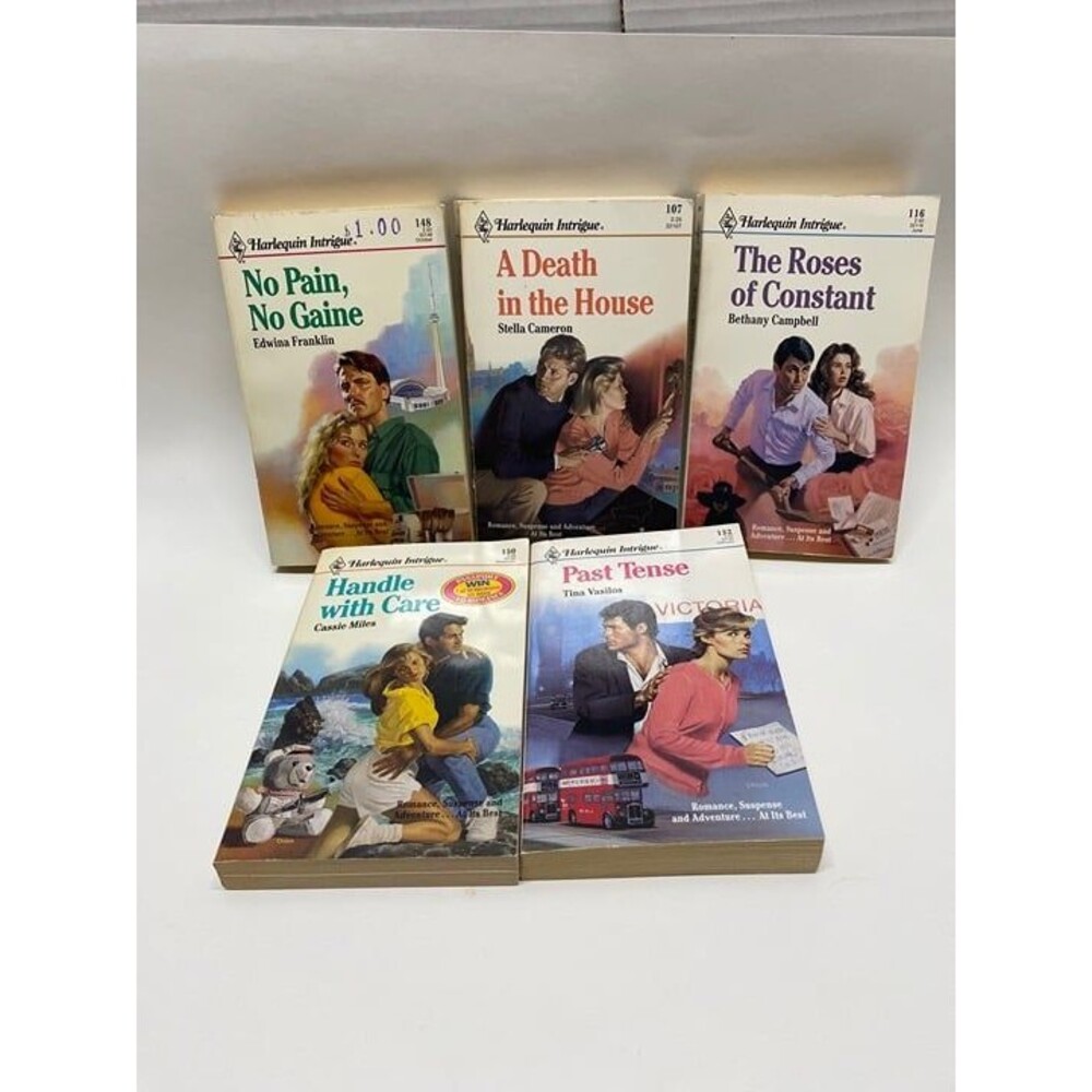 Books - Picture 3 of 10